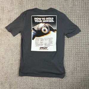 Oakley Mens How To Hold Your Horses Graphic T-Shirt Gray Custom Fit Size Medium
